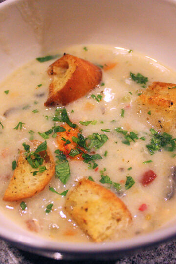 Clam chowder by uncle Gosha. Step by step picture recipes in cooking blog.