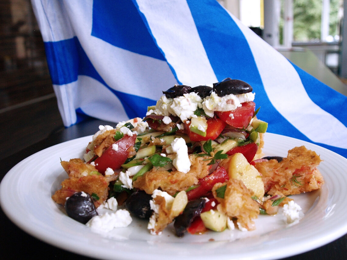 Cretan Salad. Best cooking recipes with step-by-step photos.