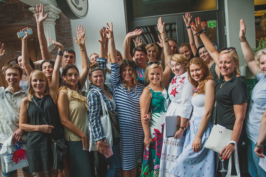 Participants of lesson "Like Local" at Kotelok. Cooking class in “My Friends” cooking school.