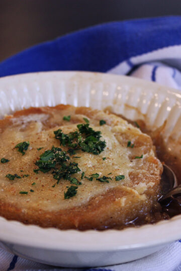 French onion soup. Easy food recipes in best food and cooking blog