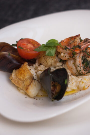 Seafood risotto. Best recipes with photos of tasty dishes.