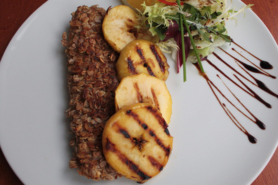 Oat herring and apple rings. Food recipes with photos and instructions.