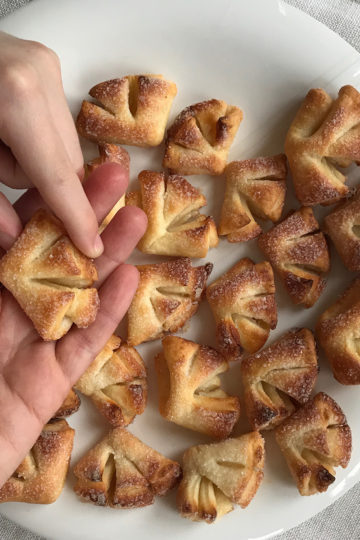 Goose feet cookies