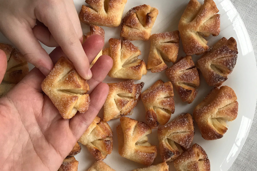 Goose feet cookies