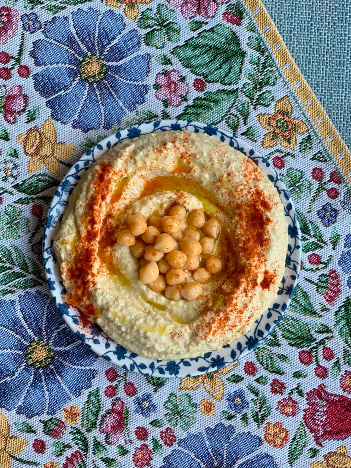 Hummus by Andrei Velichko. Home cooking recipes with step-by-step photos.