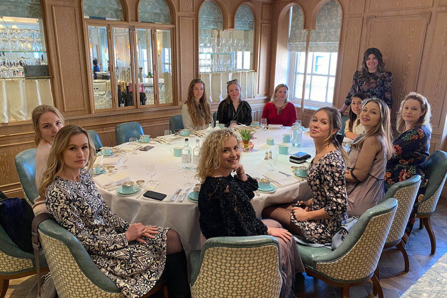 Afternoon Tea and tea etiquette lesson at Fortnum & Mason with food blogger Maria Kalenska