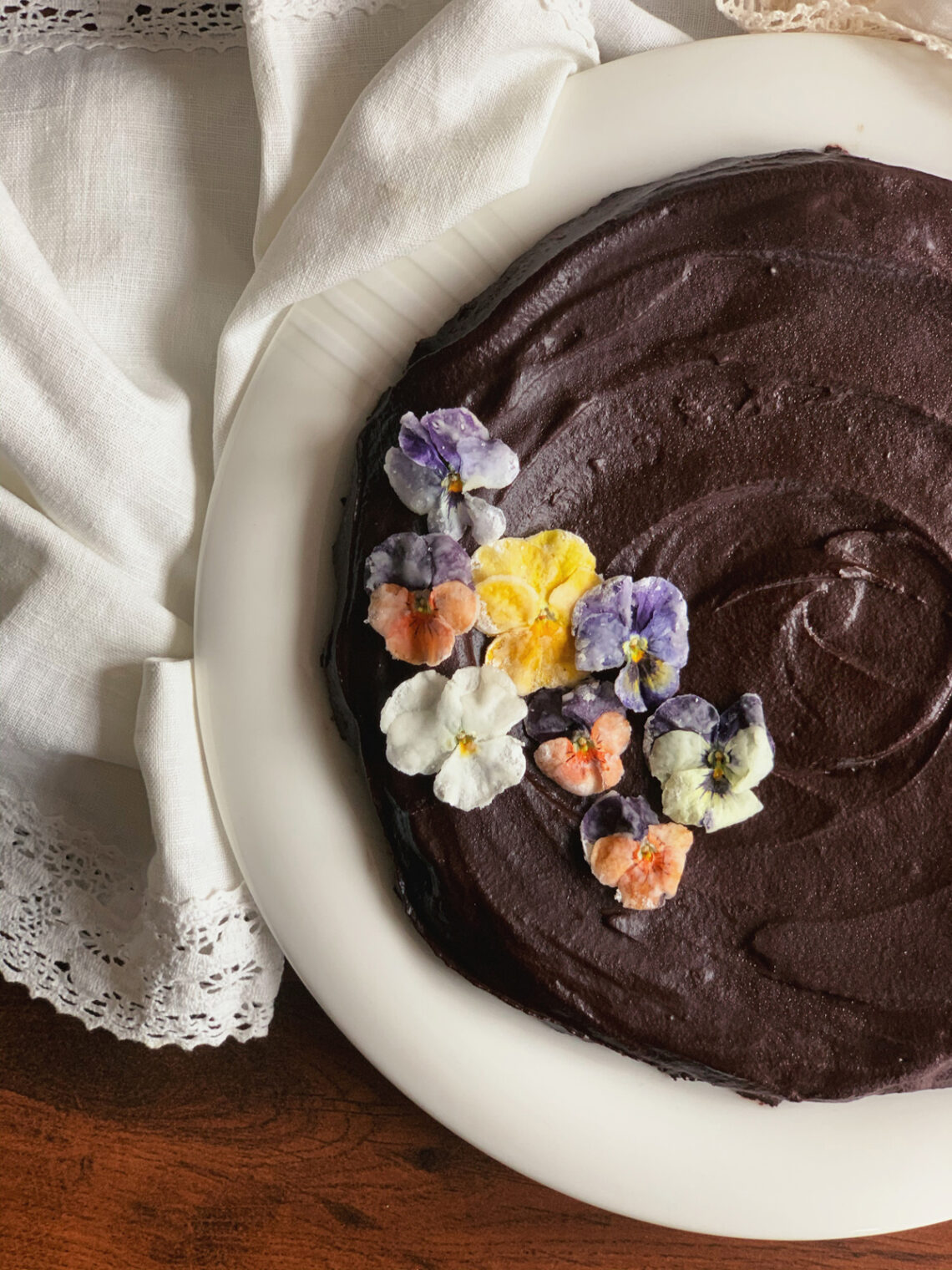 Chocolate biscuit wedding cake. The best culinary recipes on the gastronomy blog of Maria Kalenska.