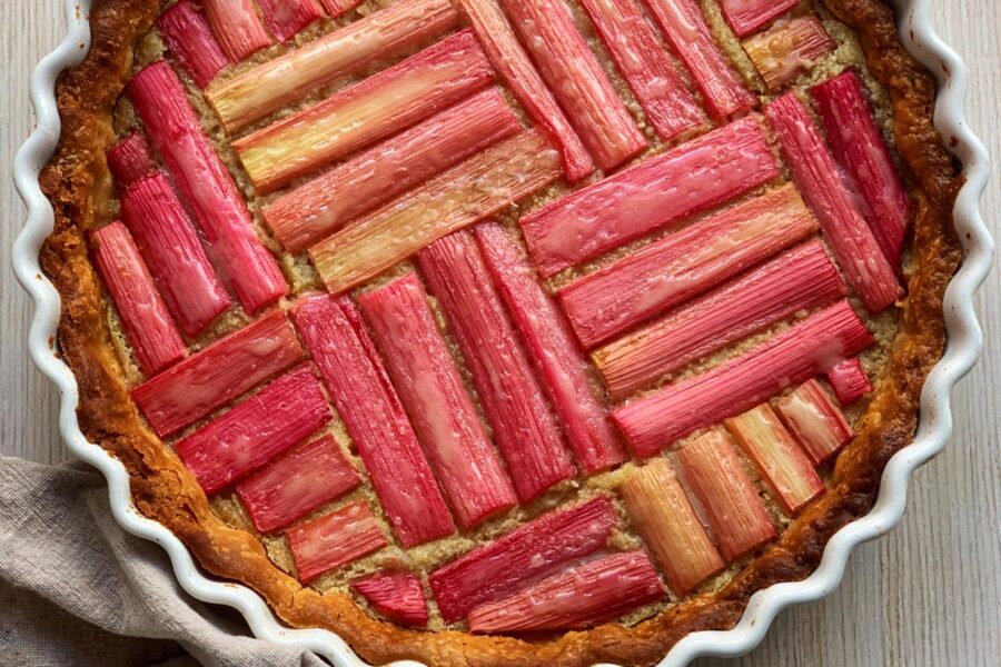 Rhubarb frangipane tart - cooking at home recipes by Maria Kalenska